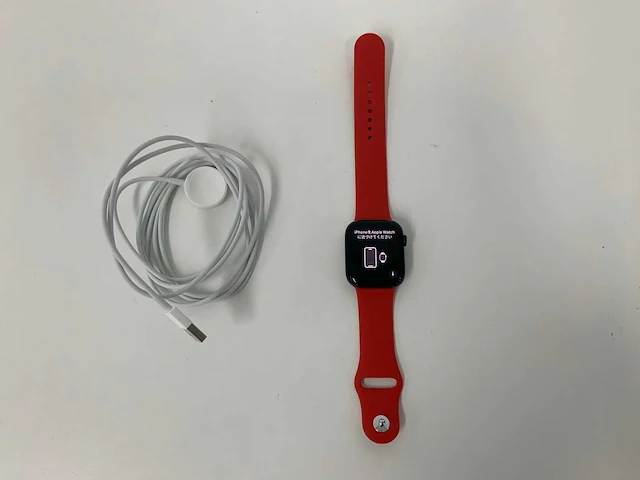 Apple watch series 8 45mm gps midnight aluminium with red sport band - afbeelding 1 van  5