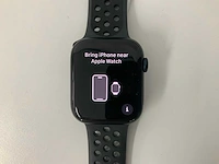 Apple watch series 9 45mm gps midnight aluminium with nike sport band black - afbeelding 2 van  5