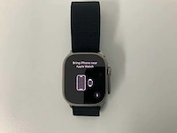 Apple watch ultra 49mm gps+cellular natural titanium with black wristband - afbeelding 2 van  5