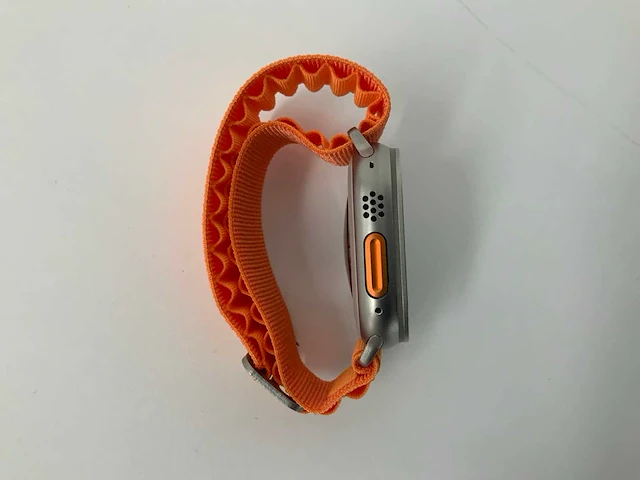 Apple watch ultra 49mm gps+cellular natural titanium with orange wristband - afbeelding 3 van  5