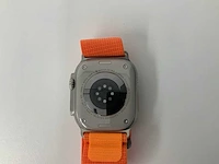 Apple watch ultra 49mm gps+cellular natural titanium with orange wristband - afbeelding 5 van  5