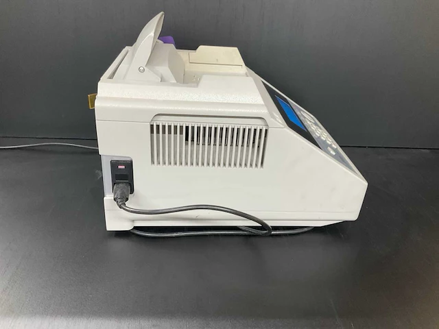 Applied biosystems geneamp pcr system 9700 - afbeelding 4 van  7