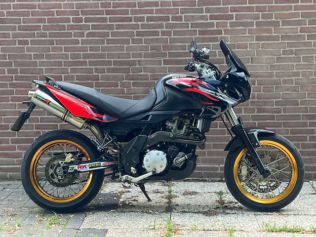 Aprilia - all-road - pegasso 650 strada factory - motorcycle - afbeelding 7 van  13