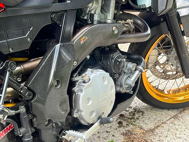 Aprilia - all-road - pegasso 650 strada factory - motorcycle - afbeelding 9 van  13
