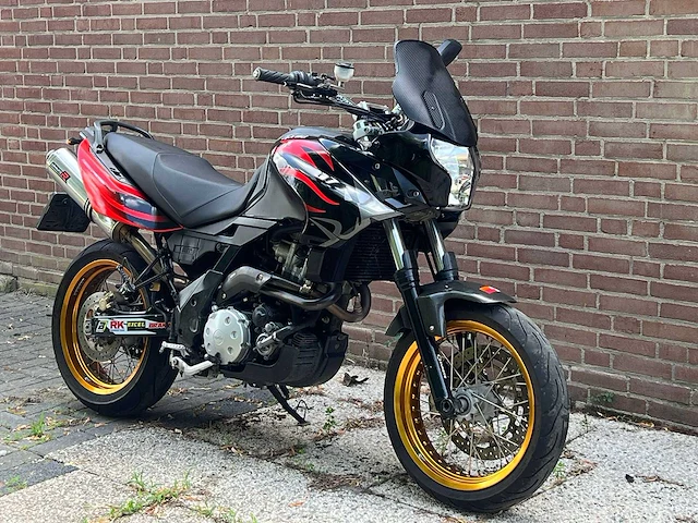Aprilia - all-road - pegasso 650 strada factory - motorcycle - afbeelding 8 van  13