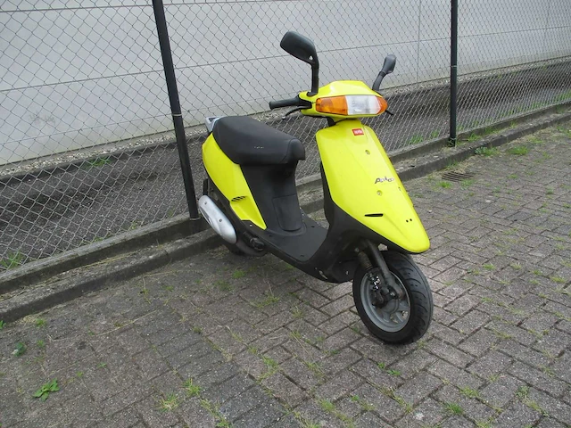 Aprilia - bromscooter - amico youngster classic 2 tact - scooter - afbeelding 4 van  9