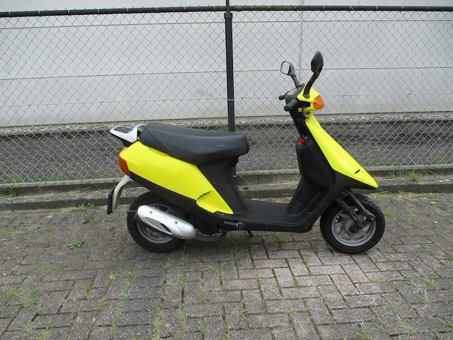 Aprilia - bromscooter - amico youngster classic 2 tact - scooter - afbeelding 5 van  9