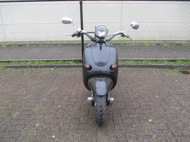 Aprilia - bromscooter - mojito custom ac 2 tact - scooter - afbeelding 3 van  9