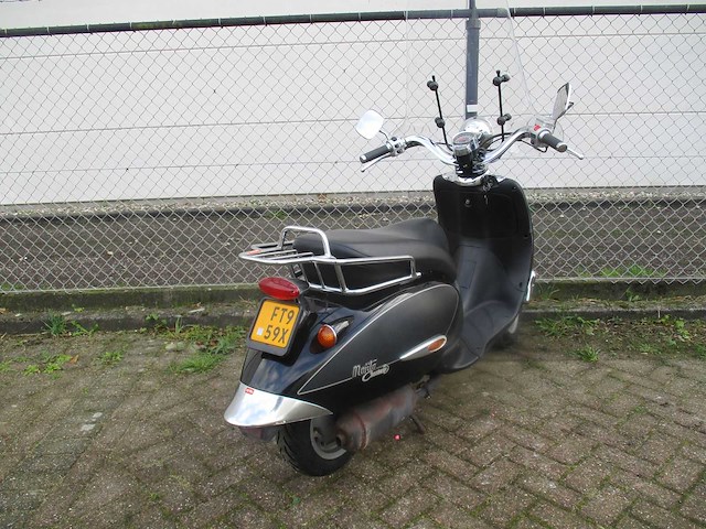 Aprilia - bromscooter - mojito habana custom 2takt - scooter - afbeelding 9 van  11