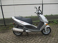 Aprilia - motorscooter - leonardo 4t 125cc liquid cooled - motorfiets - afbeelding 8 van  11