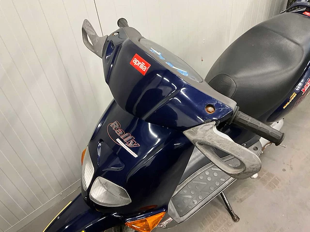 Aprilia - rally 50 ac - bromscooter - afbeelding 8 van  11