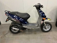 Aprilia - rally 50 ac - bromscooter - afbeelding 10 van  11