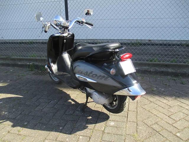 Aprilia - snorscooter - mojito custom ac/ 2 takt! - scooter - afbeelding 2 van  11