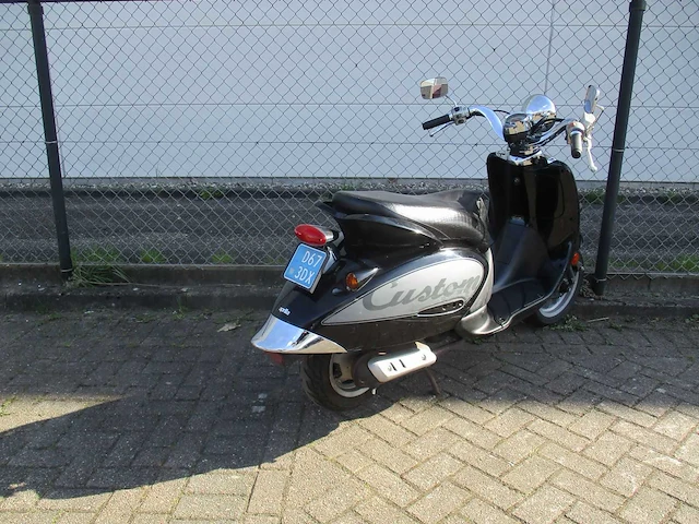 Aprilia - snorscooter - mojito custom ac/ 2 takt! - scooter - afbeelding 9 van  11