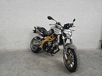 Aprilia - tour - shiver 750 abs - motorfiets - afbeelding 4 van  7