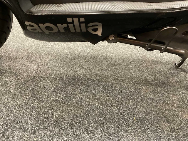 Aprilia scooter 300ie motorfiets - afbeelding 6 van  16