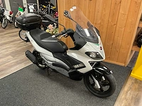 Aprilia scooter 300ie motorfiets - afbeelding 9 van  16