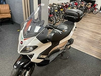 Aprilia scooter 300ie motorfiets - afbeelding 13 van  16