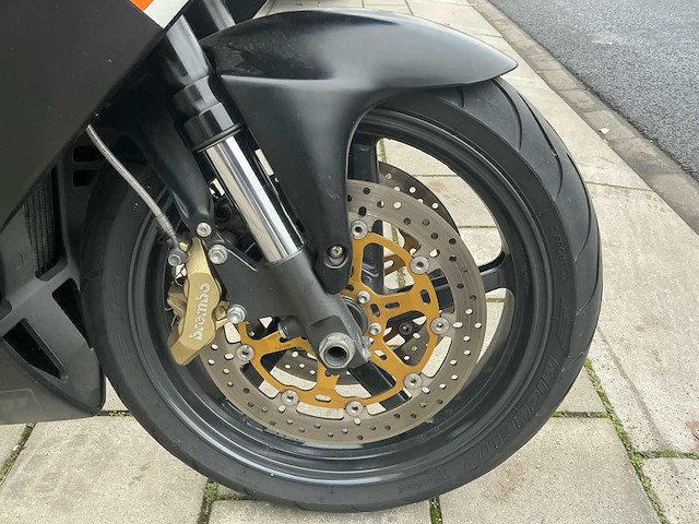 Aprilia sport rsv 1000 r factory - afbeelding 14 van  21