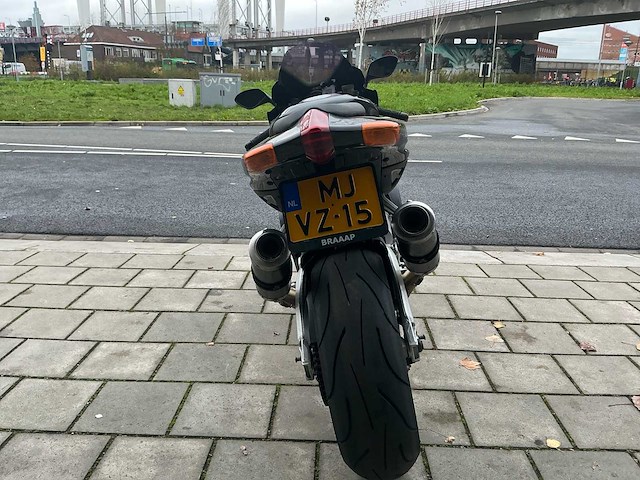 Aprilia sport rsv 1000 r factory - afbeelding 16 van  21