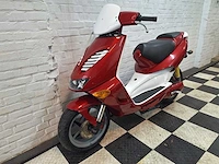Aprilia sr 45 km bromscooter 2takt - afbeelding 2 van  7