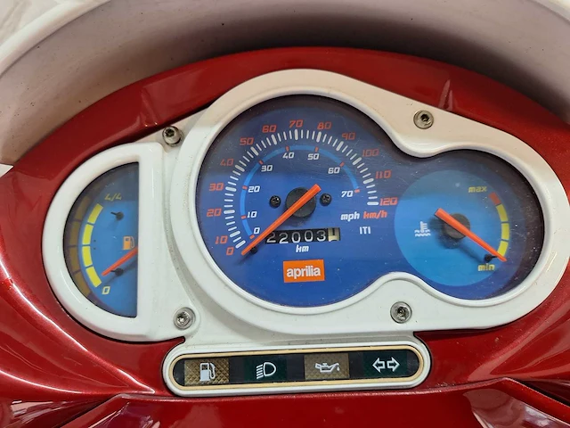 Aprilia sr 45 km bromscooter 2takt - afbeelding 4 van  7