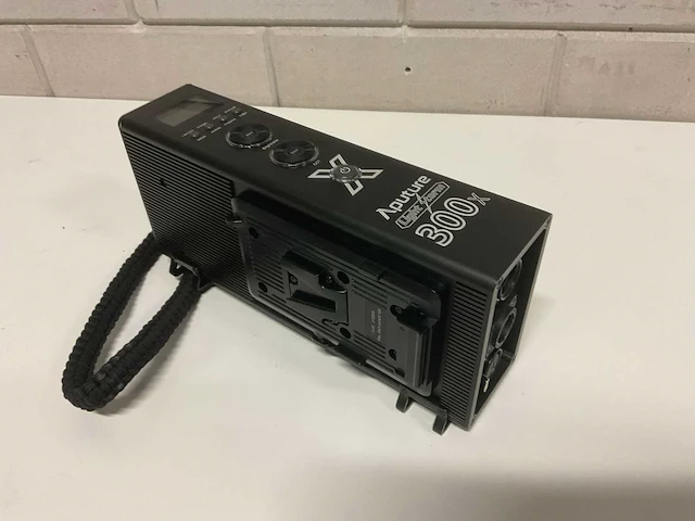Aputure 300x licht set - afbeelding 3 van  10