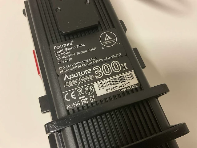 Aputure 300x licht set - afbeelding 5 van  10