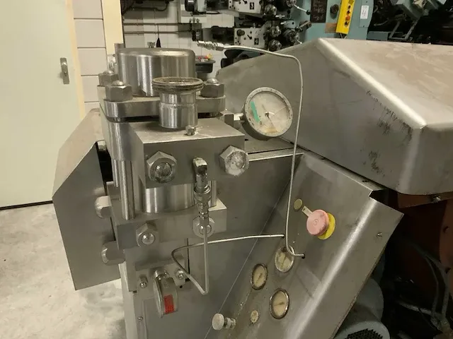 Apv gaulin homogenisator - afbeelding 9 van  11