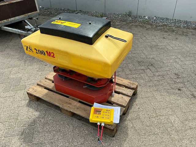 Apv zs200m2 zaaimachine - afbeelding 1 van  11