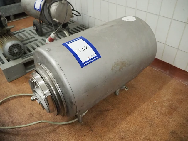 Apv - afbeelding 1 van  6