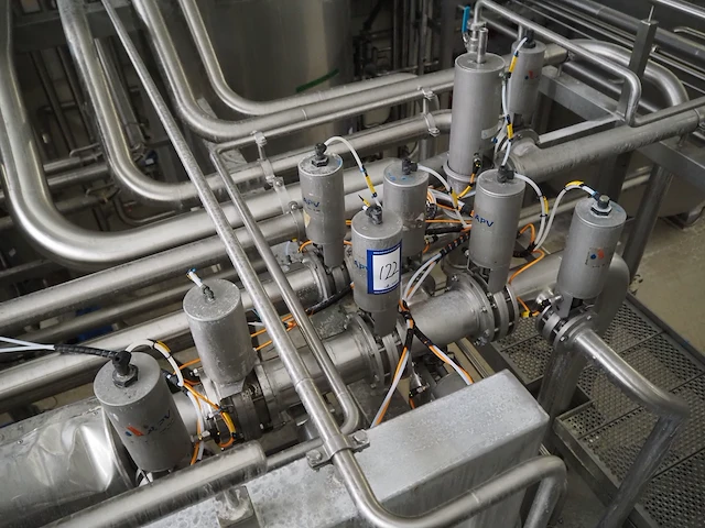 Apv - afbeelding 2 van  8