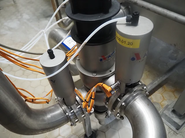 Apv - afbeelding 5 van  7