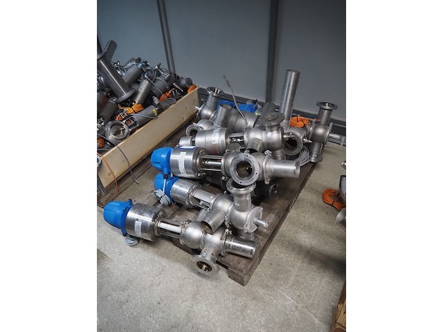 Apv - afbeelding 3 van  10