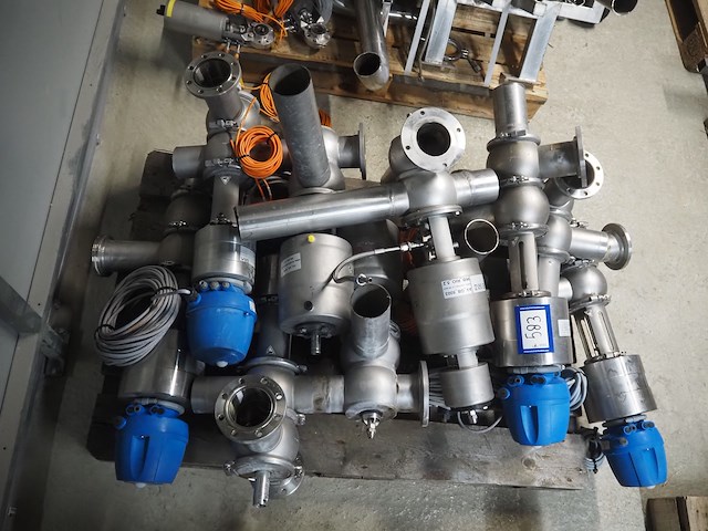 Apv - afbeelding 4 van  10