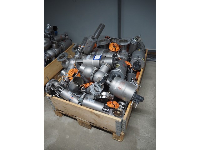 Apv - afbeelding 3 van  10