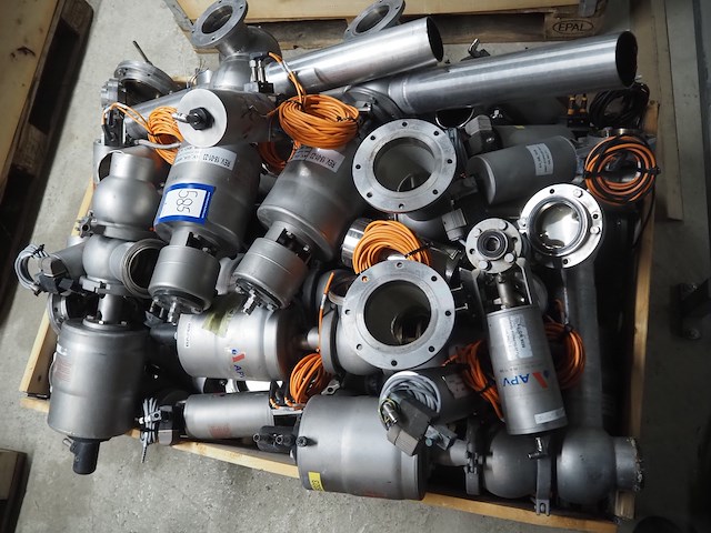 Apv - afbeelding 4 van  10