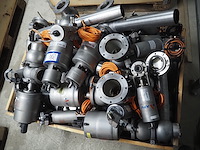 Apv - afbeelding 4 van  10