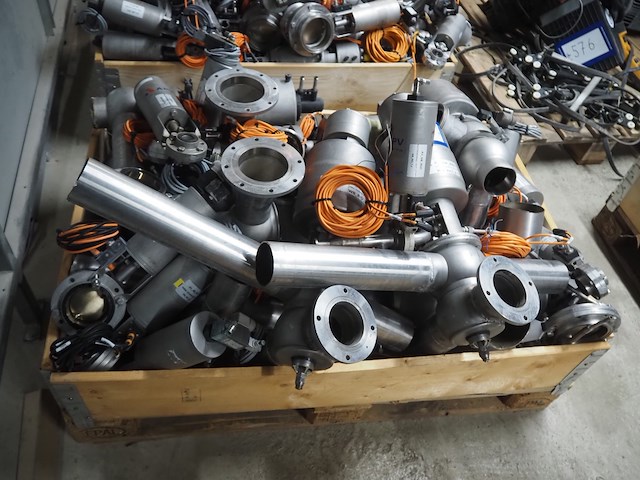 Apv - afbeelding 5 van  10