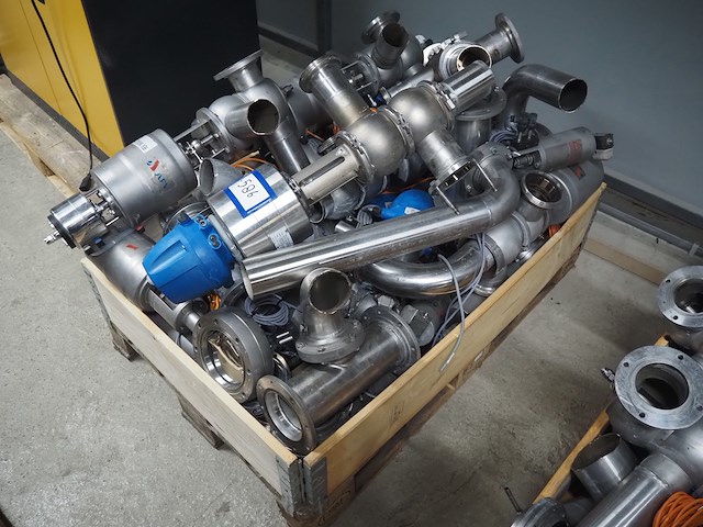 Apv - afbeelding 3 van  10