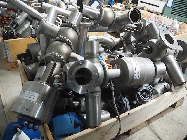 Apv - afbeelding 5 van  10