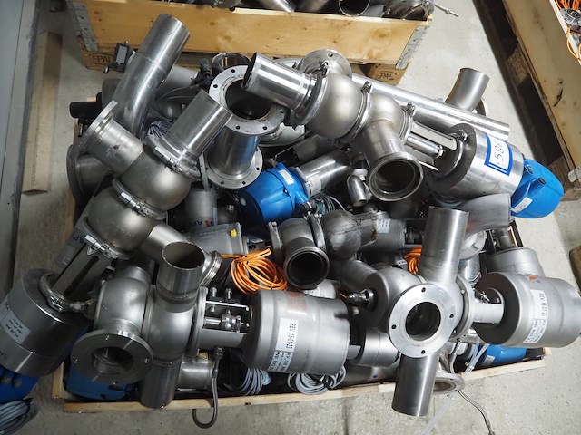 Apv - afbeelding 6 van  10