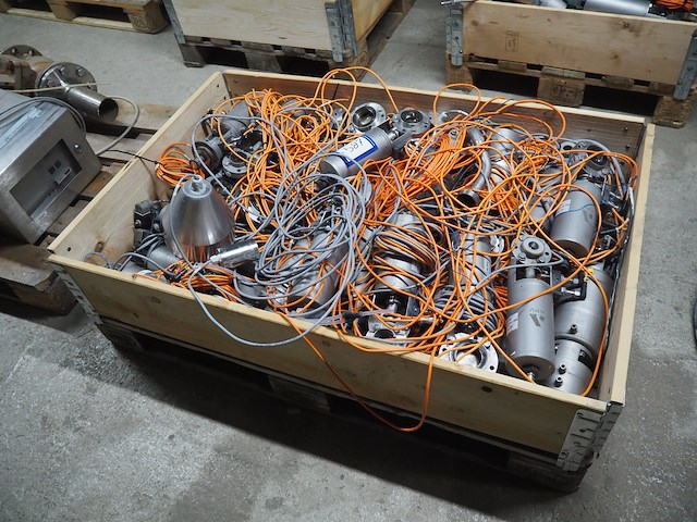 Apv - afbeelding 1 van  10