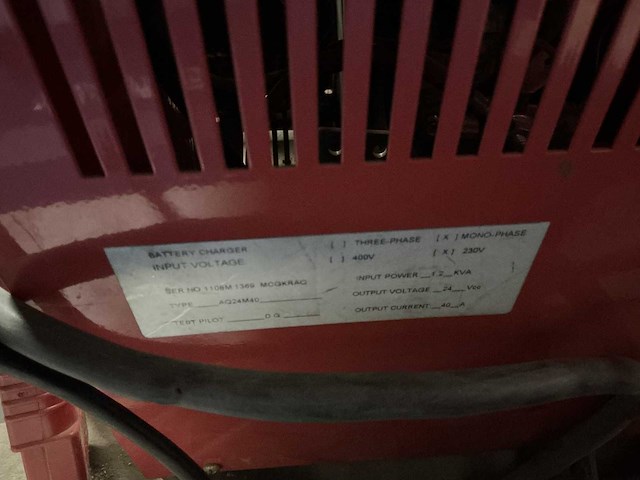 Aq-tron - 24v 40a - acculaders - afbeelding 2 van  2