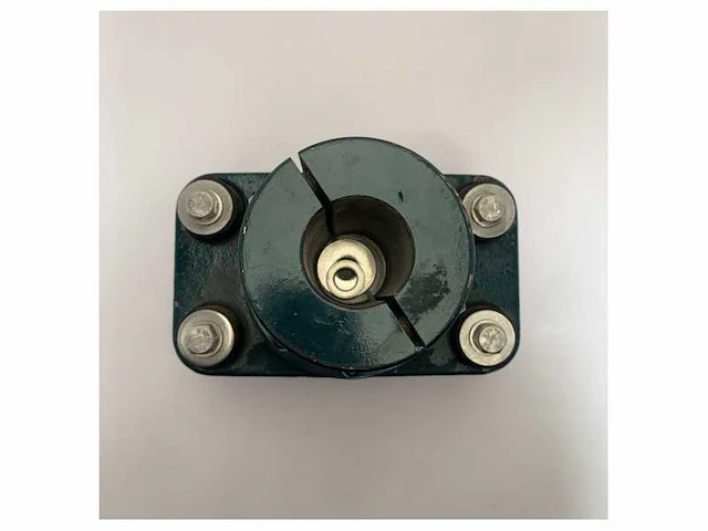 Aqaudrive b20 trust bearing with 45mm shaft clamp cvb21.20 - afbeelding 3 van  6