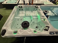 Aqua relax 15 persoons jacuzzi en zwemspa met warmtepomp - afbeelding 3 van  18