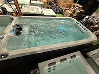 Aqua relax 15 persoons jacuzzi en zwemspa met warmtepomp - afbeelding 12 van  18
