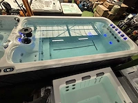 Aqua relax 15 persoons jacuzzi en zwemspa met warmtepomp - afbeelding 18 van  18