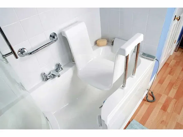 Aquamarina instap spa bad met lift - afbeelding 3 van  3