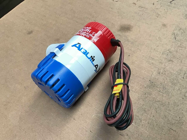Aquila 1100gph bilge pump - afbeelding 2 van  4